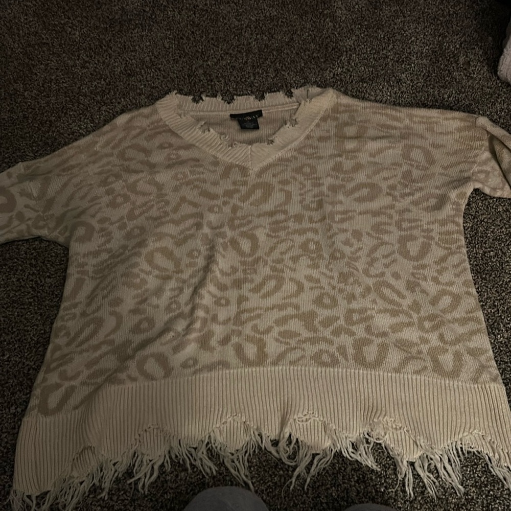frayed cream and tan sweater, good condition, size 2XL